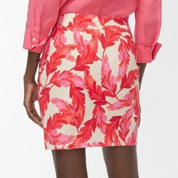 Chico's BRIGITTE SO SLIMMING FEATHER SKORT Sze 1 Medium 8 Red Pink Skirt - Picture 10 of 10